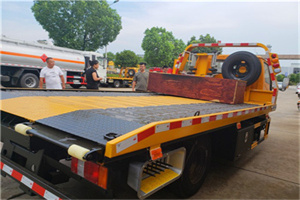 措美附近拖车电话号码服务