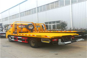 措美附近拖车救援搭电