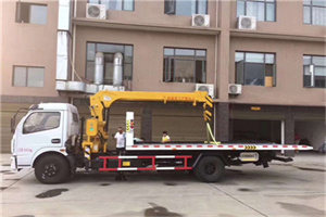 措美附近汽车轮胎更换