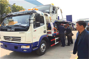 措美汽车道路救援拖车价格